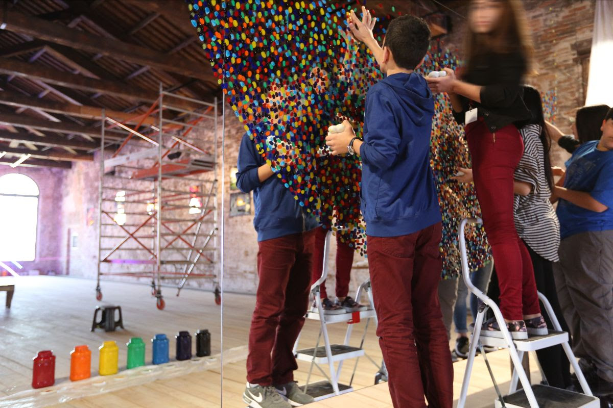 23,5 Nisan'da Sarkis ile çocuklar ve çocukluk üzerine